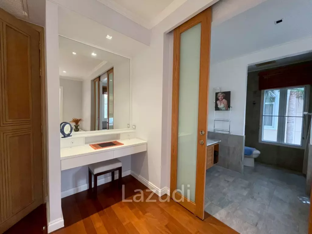 Blue Lagoon: Large 2 Bed Luxury Condo with Hotel Facilities