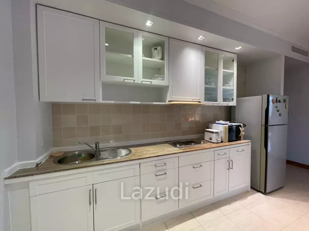 Blue Lagoon: Large 2 Bed Luxury Condo with Hotel Facilities