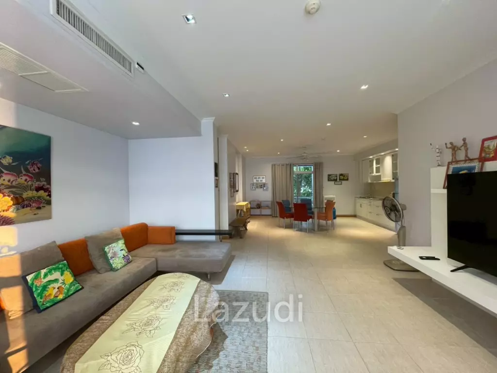 Blue Lagoon: Large 2 Bed Luxury Condo with Hotel Facilities