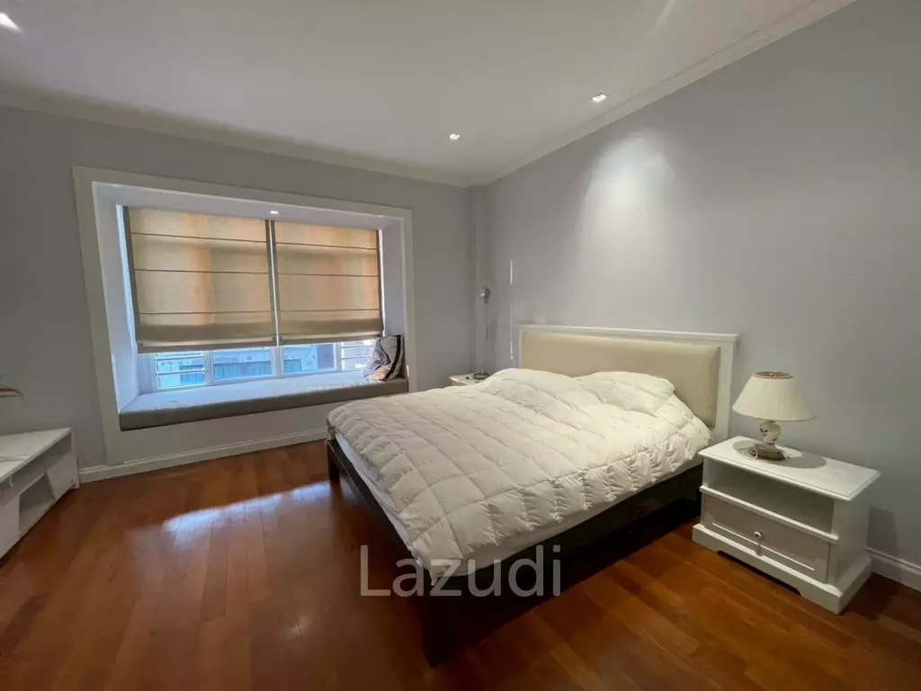 Blue Lagoon: Large 2 Bed Luxury Condo with Hotel Facilities