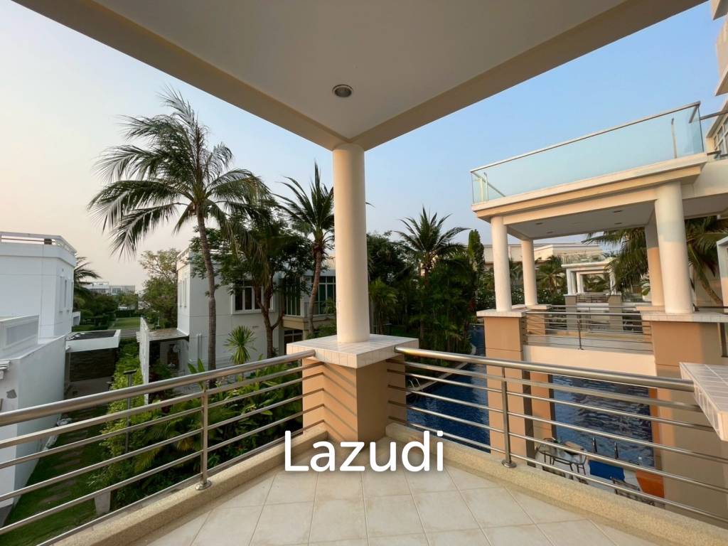 Blue Lagoon: Large 2 Bed Luxury Condo with Hotel Facilities