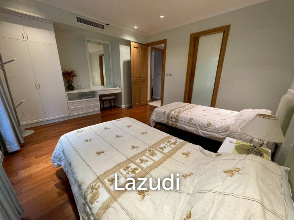 Blue Lagoon: Large 2 Bed Luxury Condo with Hotel Facilities