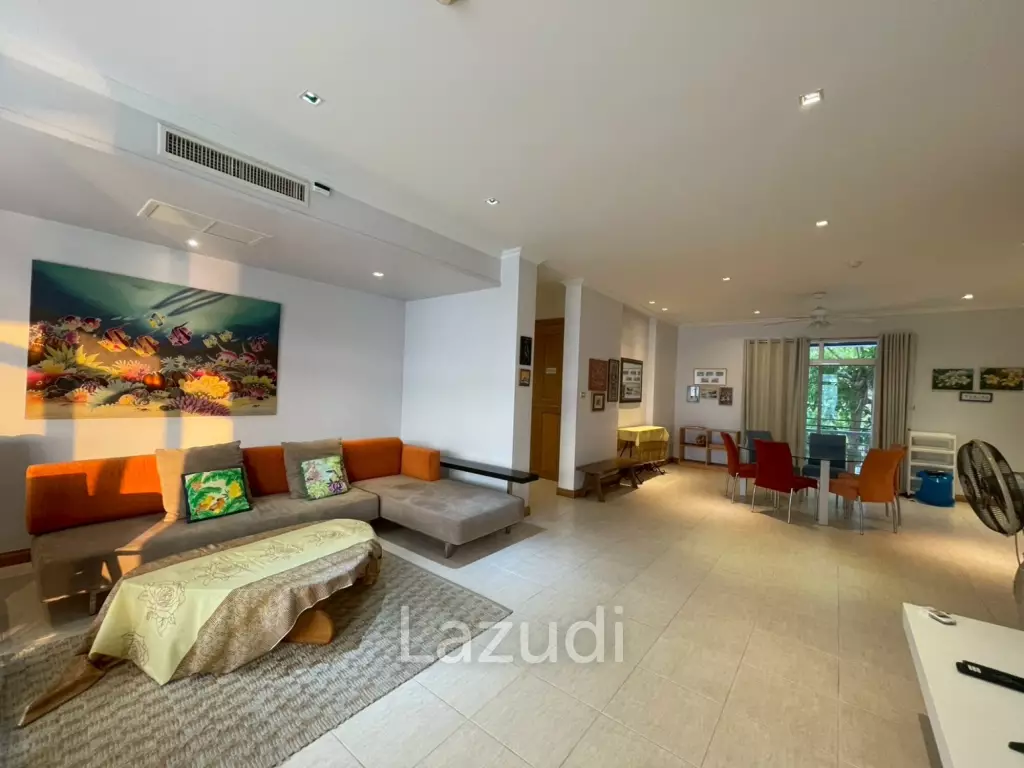 Blue Lagoon: Large 2 Bed Luxury Condo with Hotel Facilities