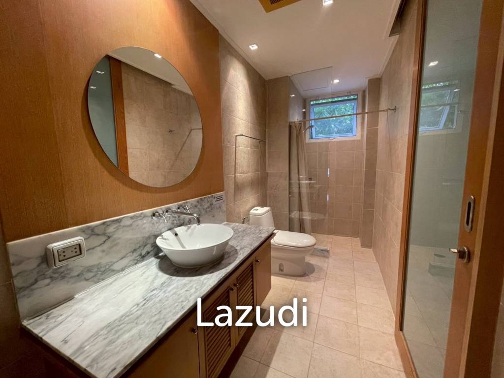 Blue Lagoon: Large 2 Bed Luxury Condo with Hotel Facilities