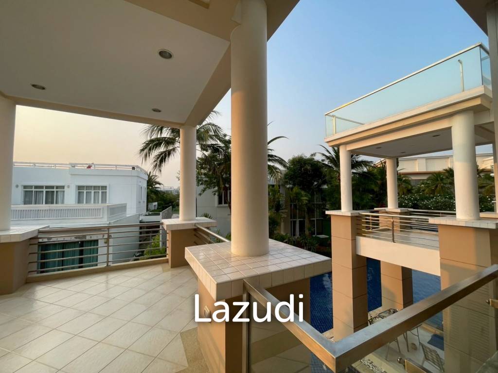 Blue Lagoon: Large 2 Bed Luxury Condo with Hotel Facilities