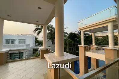 Blue Lagoon: Large 2 Bed Luxury Condo with Hotel Facilities