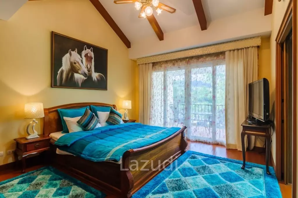 Beachfront 4 Bedroom Pool Villa At Laguna