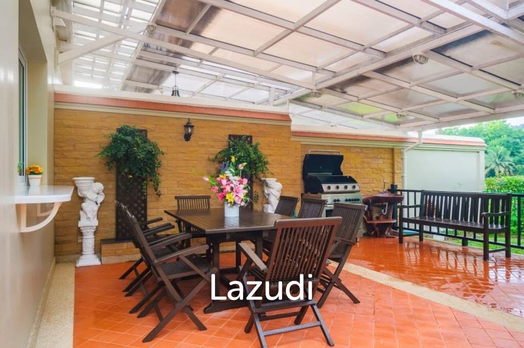 Beachfront 4 Bedroom Pool Villa At Laguna