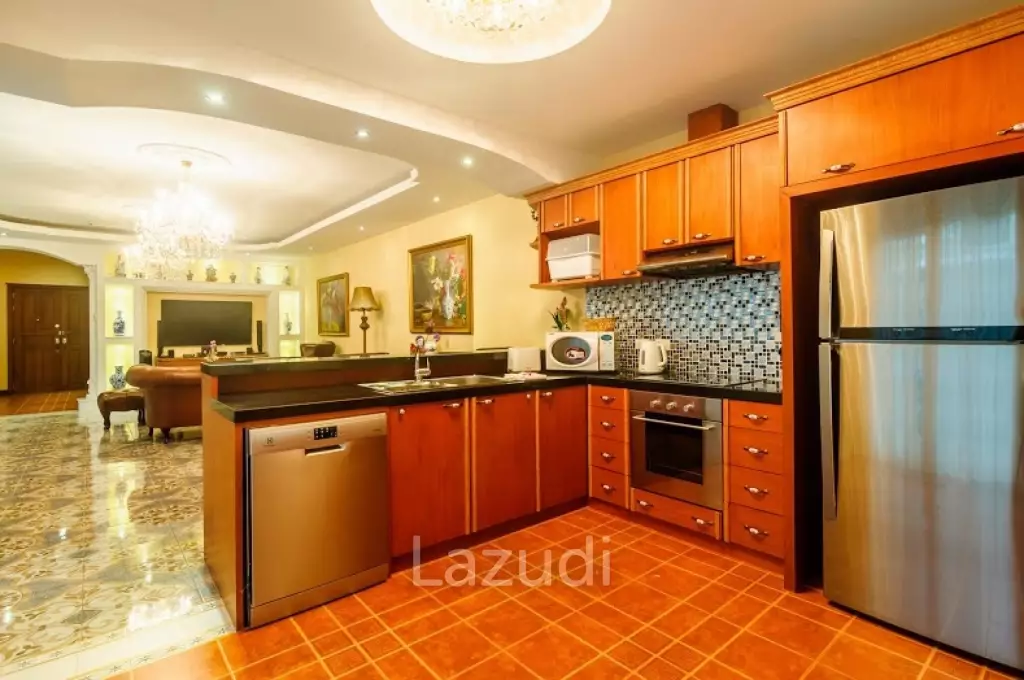 Beachfront 4 Bedroom Pool Villa At Laguna