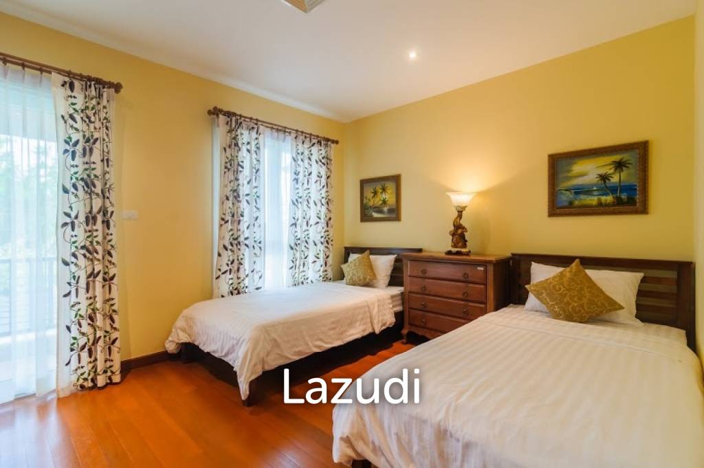 Beachfront 4 Bedroom Pool Villa At Laguna