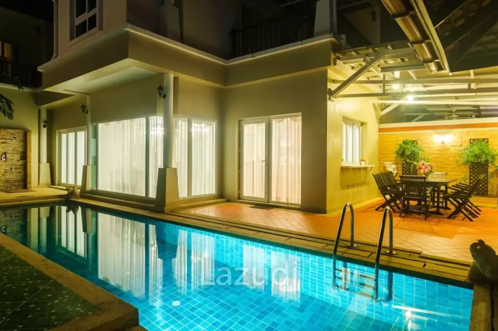 Beachfront 4 Bedroom Pool Villa At Laguna