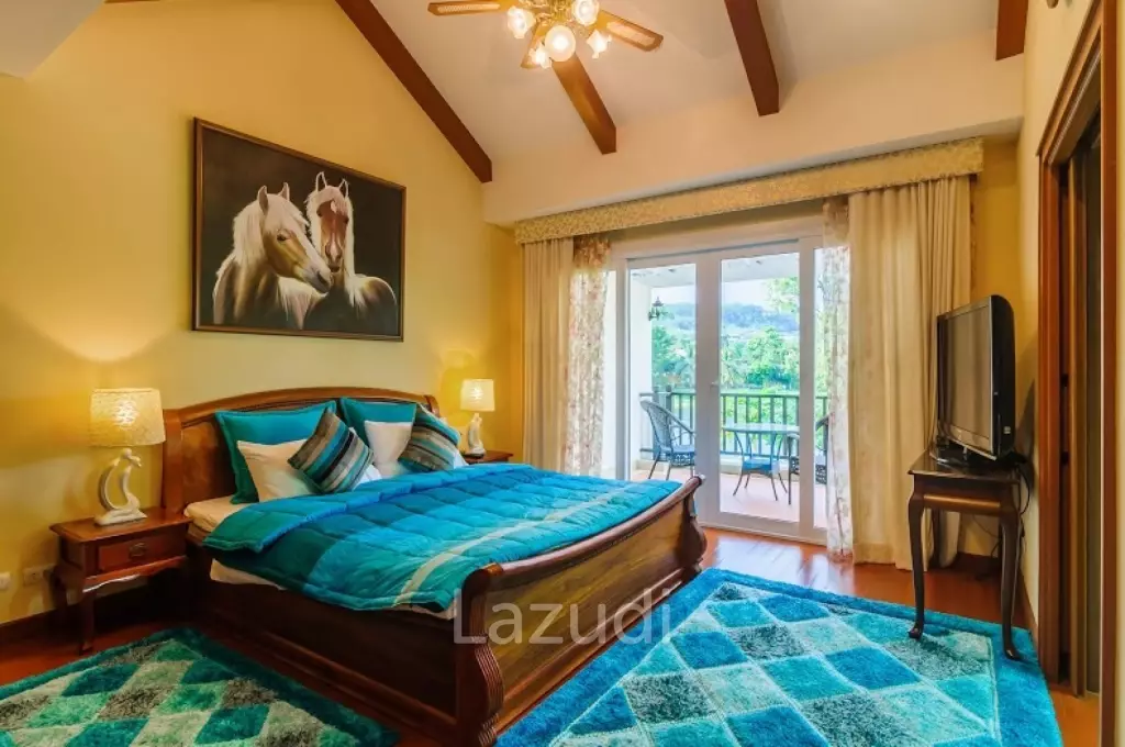 Beachfront 4 Bedroom Pool Villa At Laguna