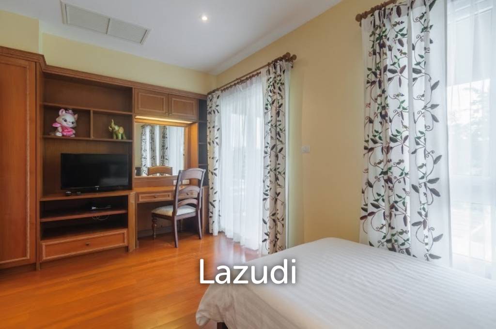 Beachfront 4 Bedroom Pool Villa At Laguna