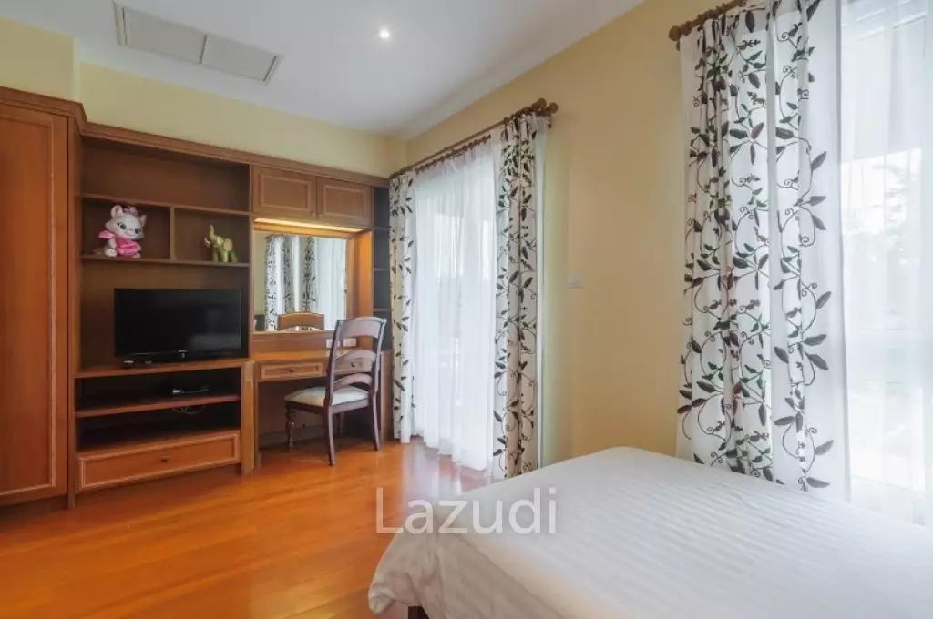 Beachfront 4 Bedroom Pool Villa At Laguna