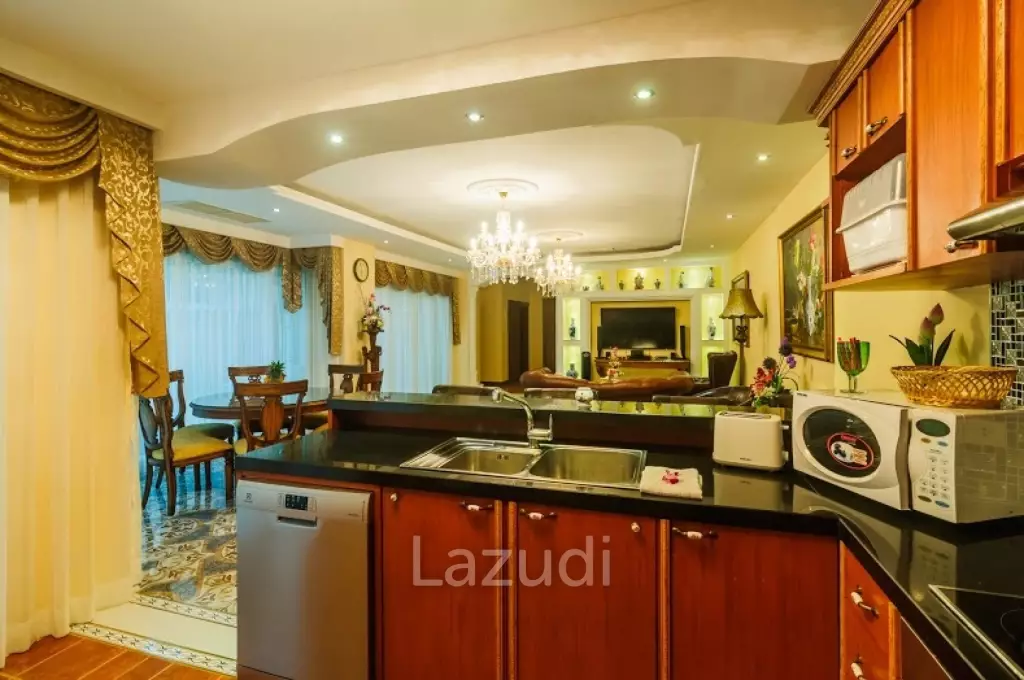 Beachfront 4 Bedroom Pool Villa At Laguna