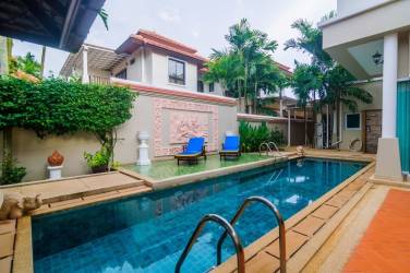 Beachfront 4 Bedroom Pool Villa At Laguna