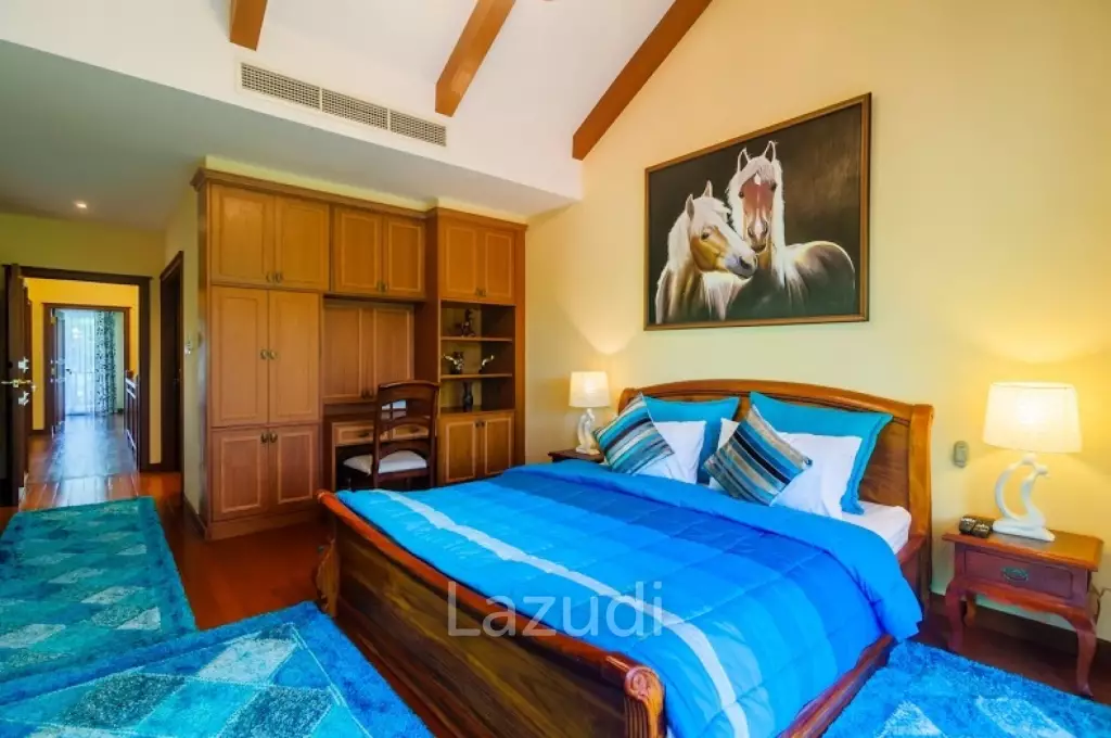 Beachfront 4 Bedroom Pool Villa At Laguna