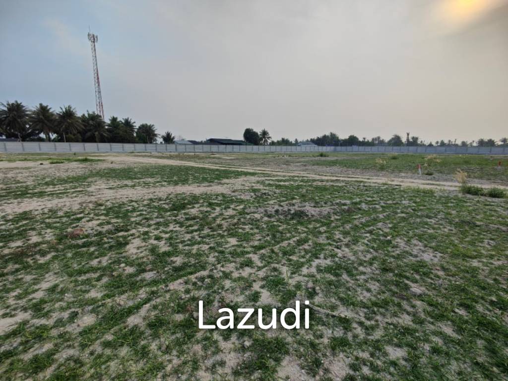 200 SQWA of Subdivided Home Development Plots Near Black Mountain Golf