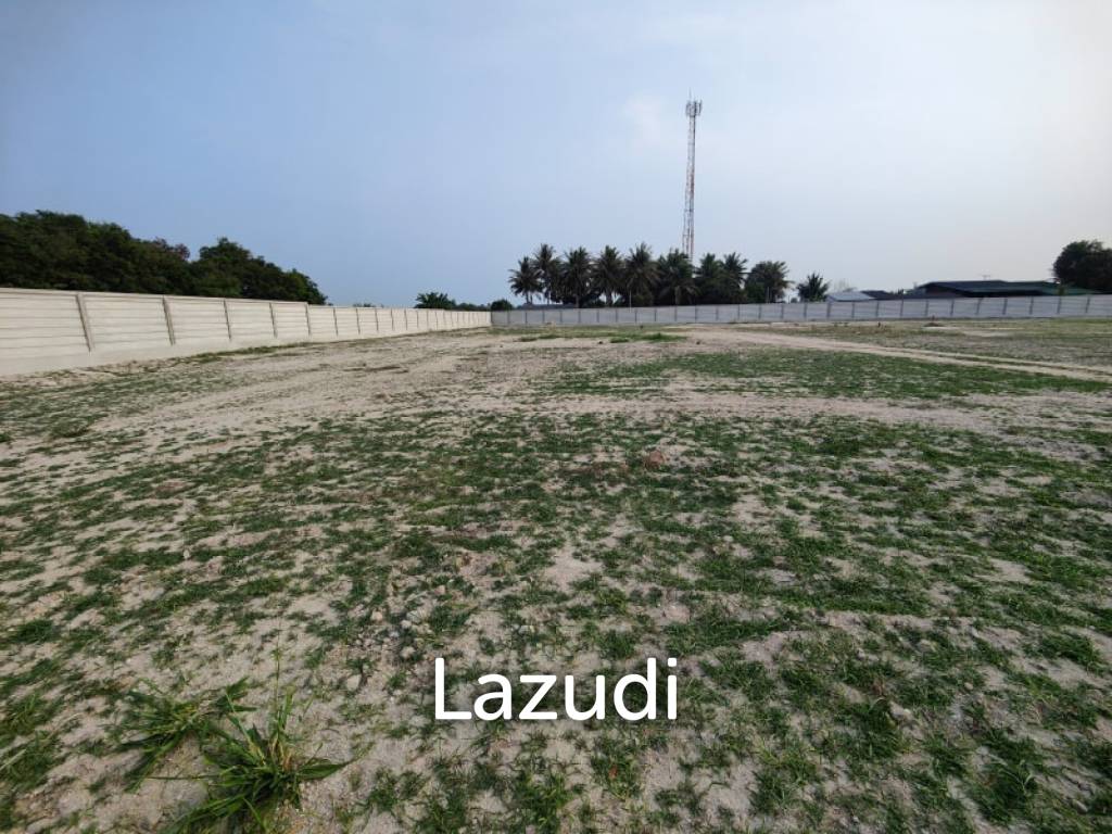 200 SQWA of Subdivided Home Development Plots Near Black Mountain Golf