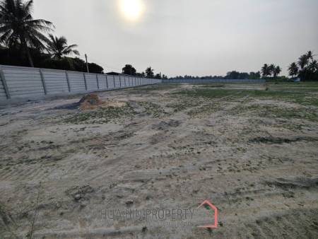 200 SQWA Freehold Land for Sale Near Black Mountain Golf