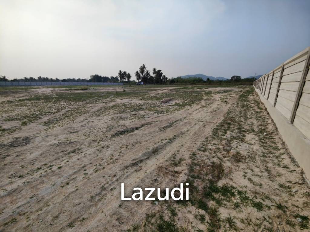 200 SQWA Freehold Land for Sale Near Black Mountain Golf