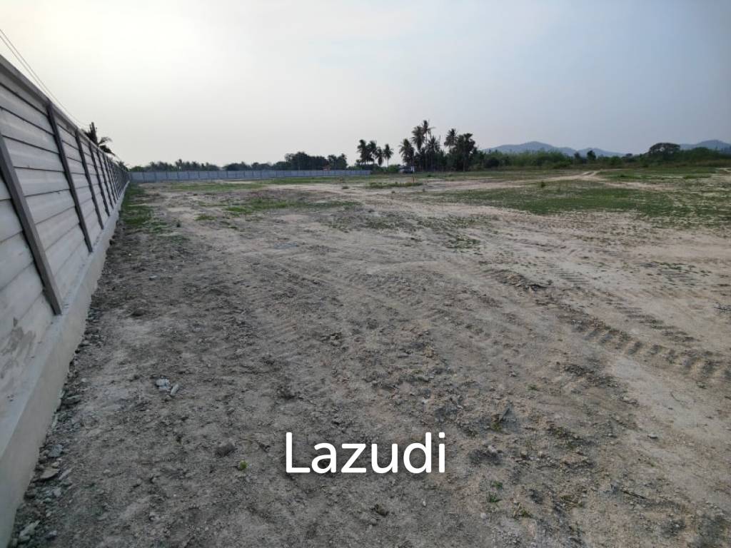 200 SQWA Freehold Land for Sale Near Black Mountain Golf