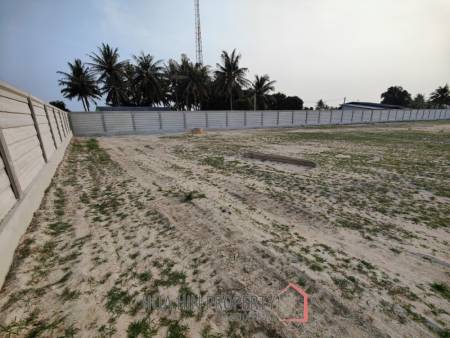 200 SQWA Freehold Land for Sale Near Black Mountain Golf