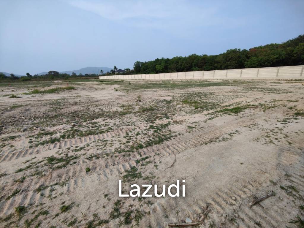 200 SQWA Freehold Land for Sale Near Black Mountain Golf