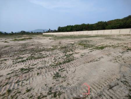 200 SQWA Freehold Land for Sale Near Black Mountain Golf