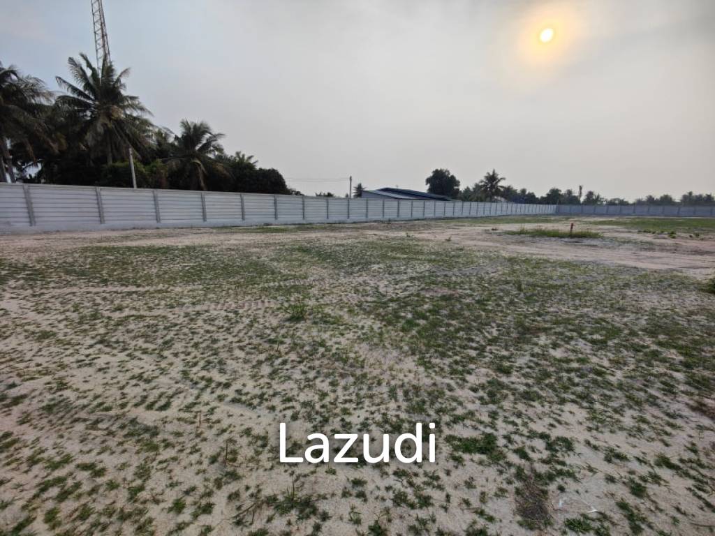 200 SQWA Freehold Land for Sale Near Black Mountain Golf