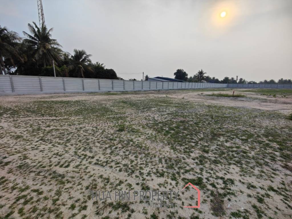 200 SQWA Freehold Land for Sale Near Black Mountain Golf