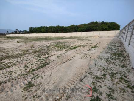 200 SQWA Freehold Land for Sale Near Black Mountain Golf