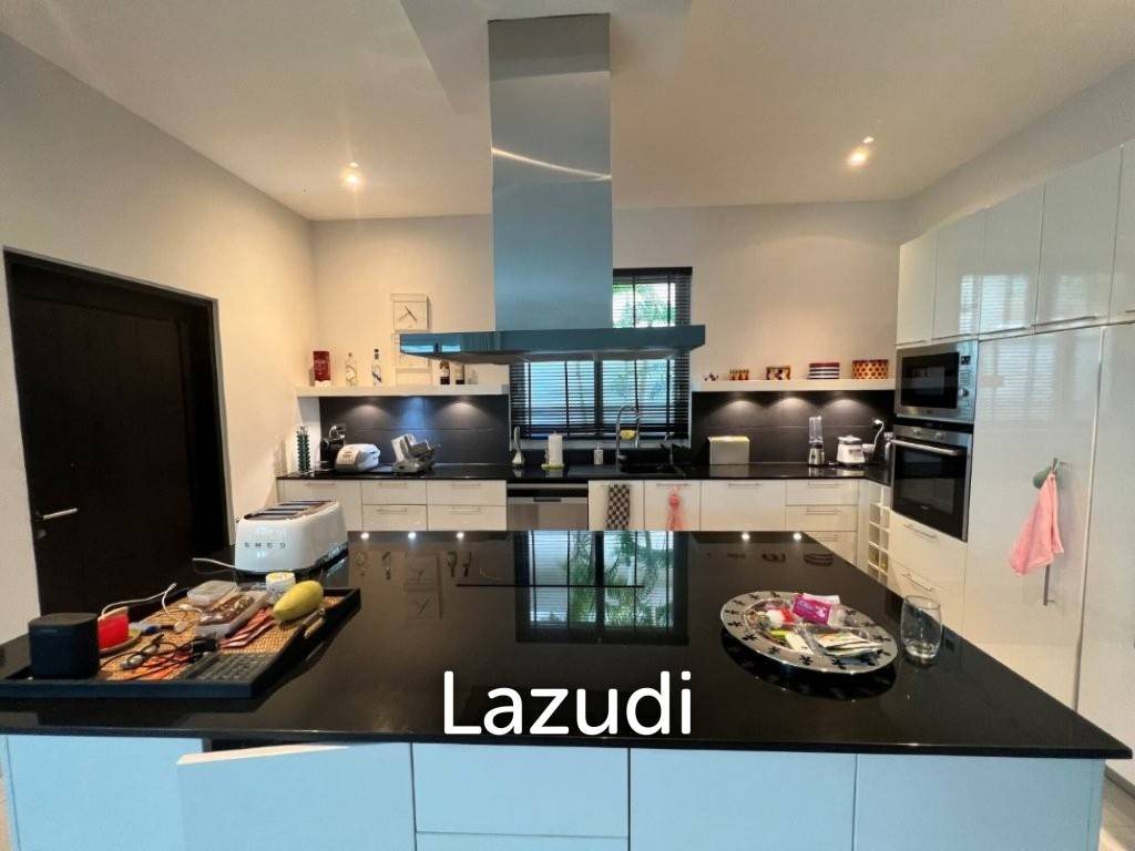 RED MOUNTAIN WATERSIDE : Luxury 4 Bed Pool Villa