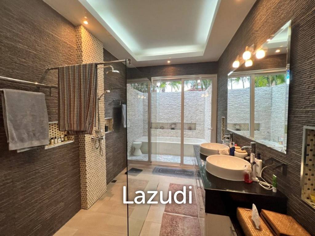 RED MOUNTAIN WATERSIDE : Luxury 4 Bed Pool Villa