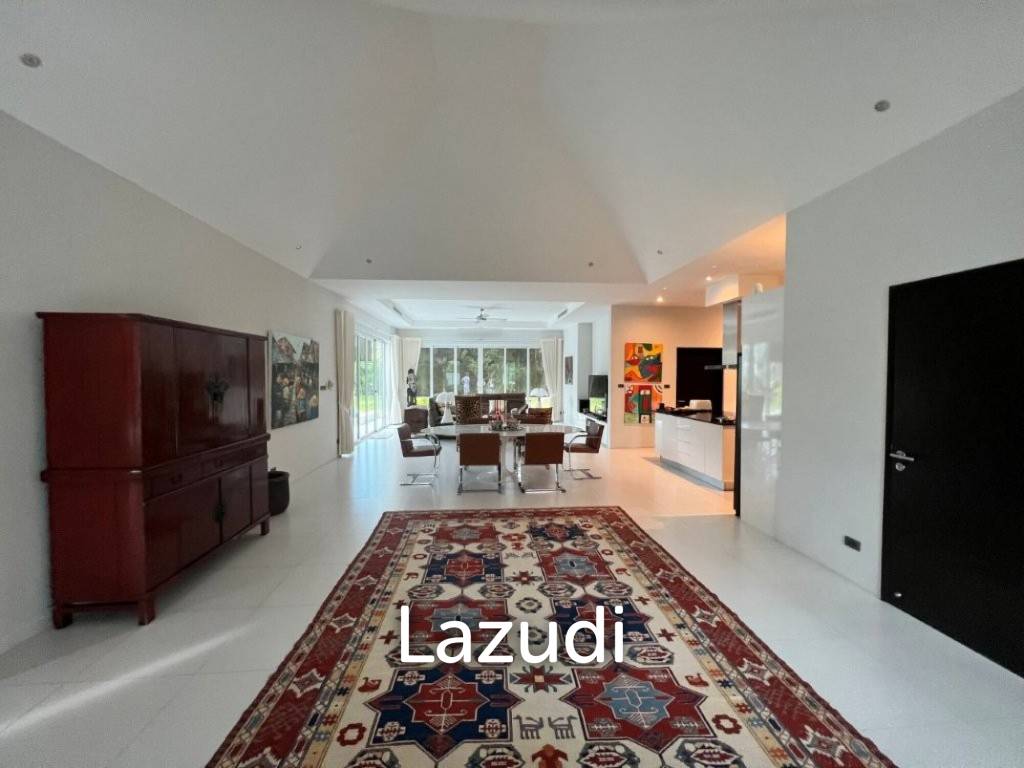 RED MOUNTAIN WATERSIDE : Luxury 4 Bed Pool Villa