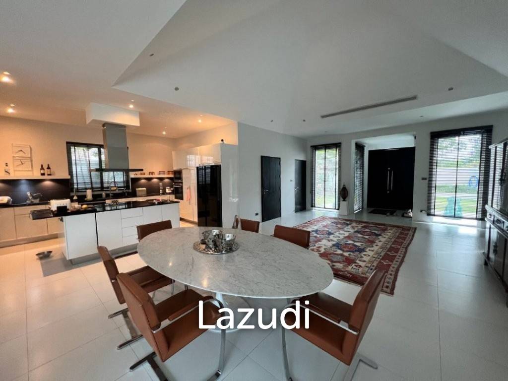 RED MOUNTAIN WATERSIDE : Luxury 4 Bed Pool Villa