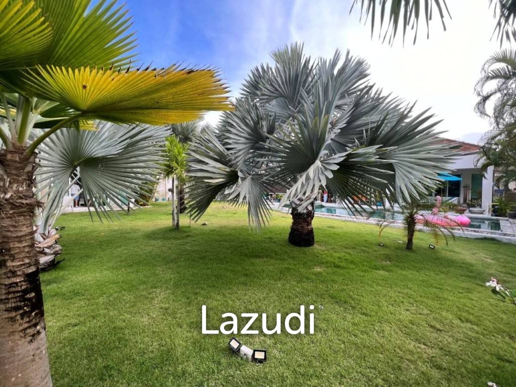 RED MOUNTAIN WATERSIDE : Luxury 4 Bed Pool Villa