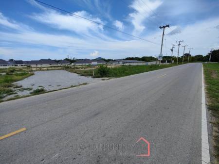 Prime Freehold Land 1-3-35 Rai Semi-Corner Plot with Mountain Views in Hua Hin