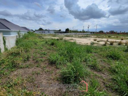 Prime Freehold Land 1-3-35 Rai Semi-Corner Plot with Mountain Views in Hua Hin