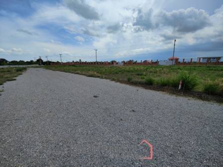 Scenic Freehold Corner Plot 1-0-78.9 Rai Near Black Mountain Golf
