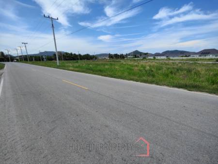 Scenic Freehold Corner Plot 1-0-78.9 Rai Near Black Mountain Golf