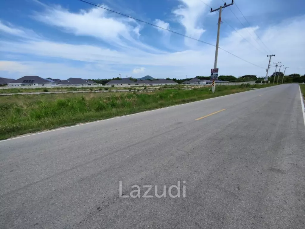 Scenic Freehold Corner Plot 1-0-78.9 Rai Near Black Mountain Golf