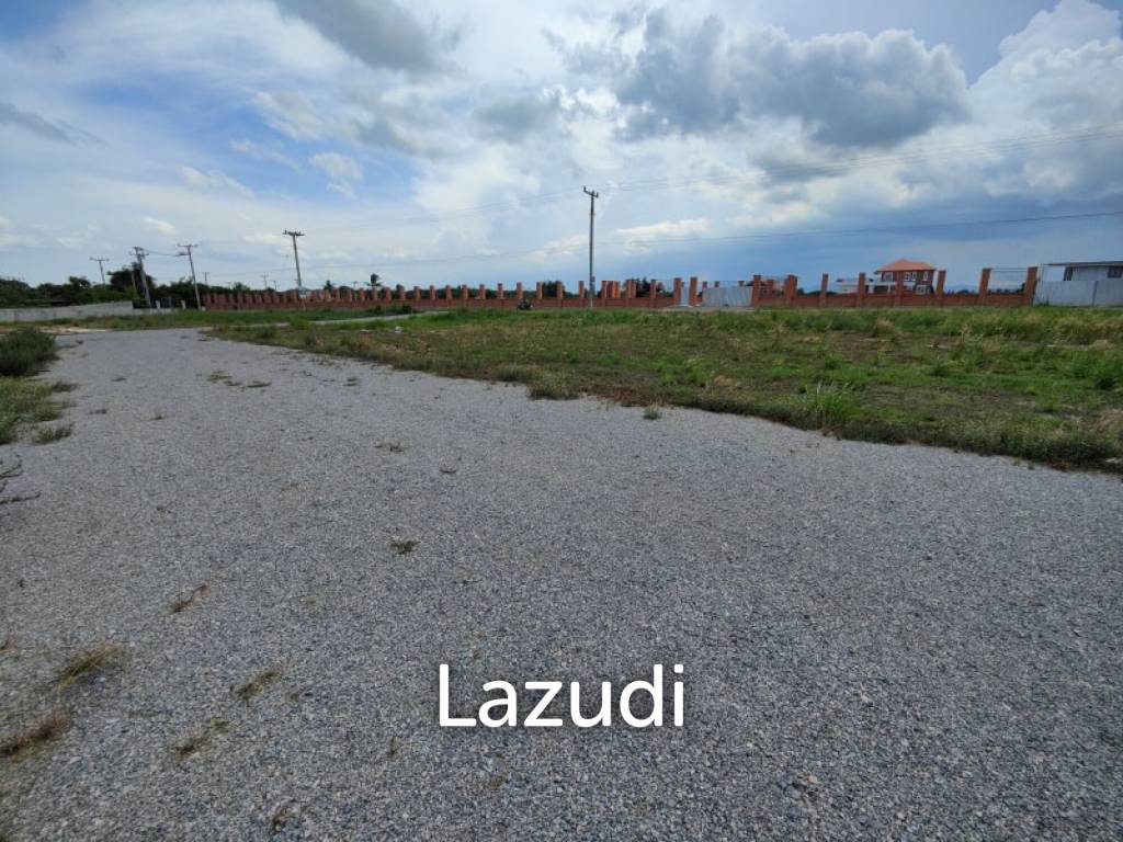 Scenic Freehold Corner Plot 1-0-78.9 Rai Near Black Mountain Golf