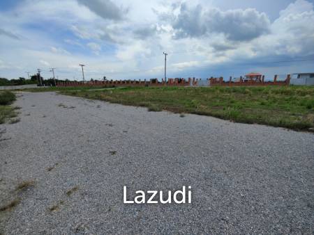 Scenic Freehold Corner Plot 1-0-78.9 Rai Near Black Mountain Golf