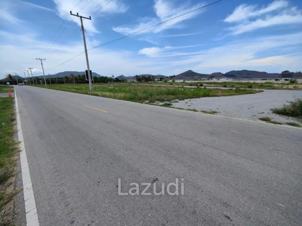 Scenic Freehold Corner Plot 1-0-78.9 Rai Near Black Mountain Golf