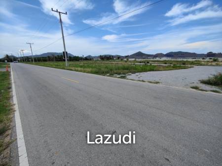 Scenic Freehold Corner Plot 1-0-78.9 Rai Near Black Mountain Golf