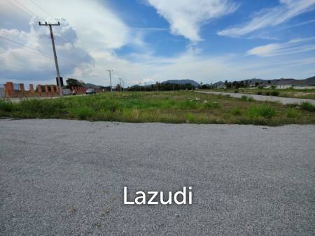 Scenic Freehold Corner Plot 1-0-78.9 Rai Near Black Mountain Golf