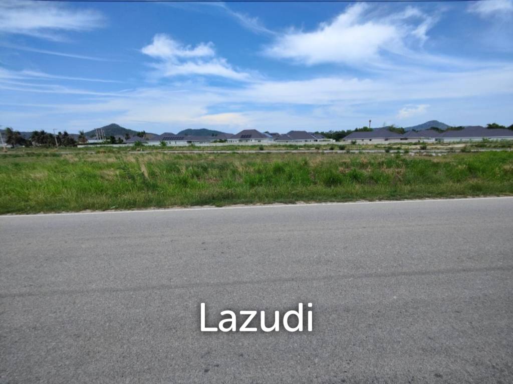 Prime Freehold Land 1-0-30 Rai in Scenic Hin Lek Fai Near Black Mountain Golf
