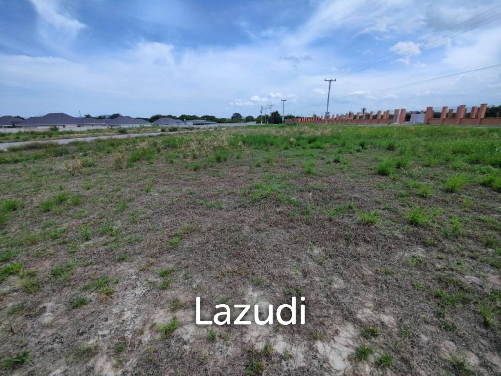 Prime Freehold Land 1-0-30 Rai in Scenic Hin Lek Fai Near Black Mountain Golf