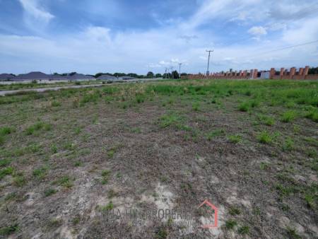 Prime Freehold Land 1-0-30 Rai in Scenic Hin Lek Fai Near Black Mountain Golf